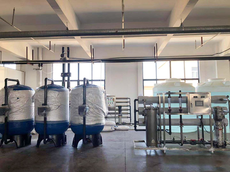 反滲透純水設(shè)備怎么樣？?jī)?yōu)點(diǎn)功能分享